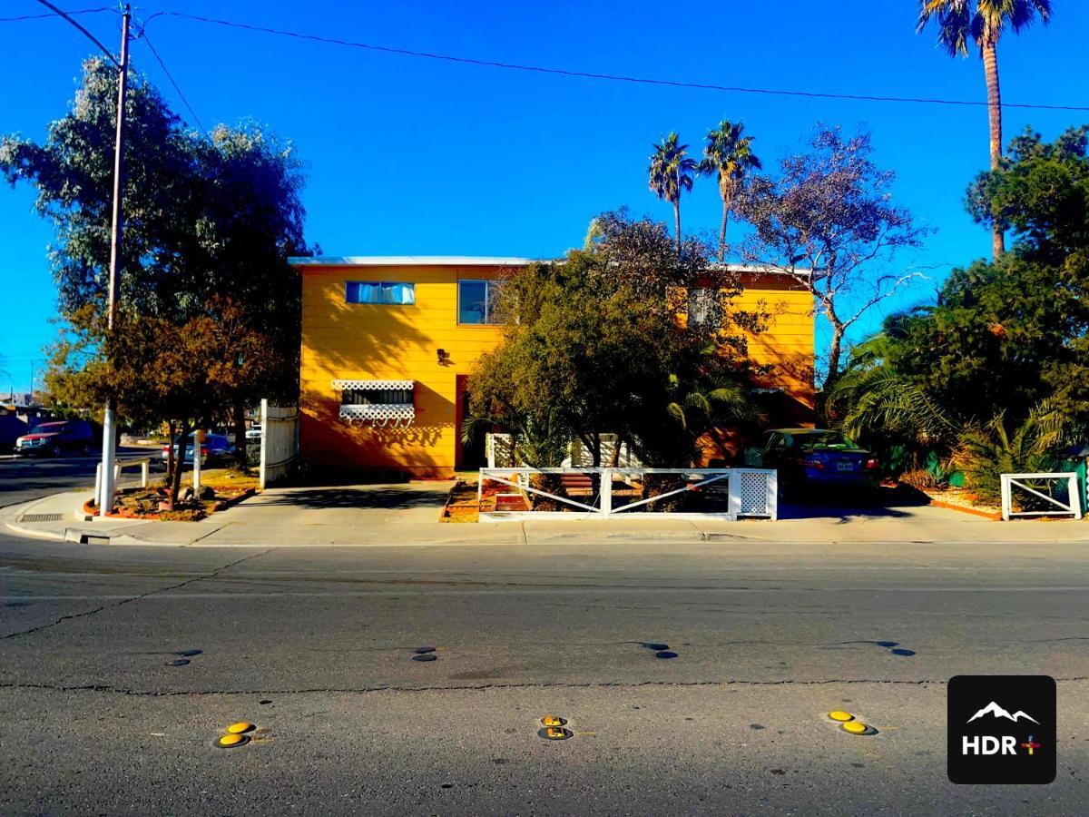 The Yellow Penthouse Llc Las Vegas Eksteriør billede